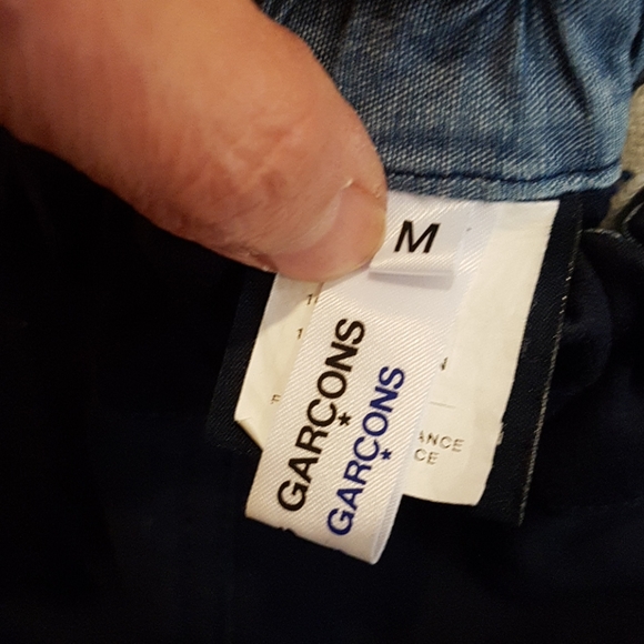 EUC Comme des Garçons Navy Short Sz M - Picture 2 of 7